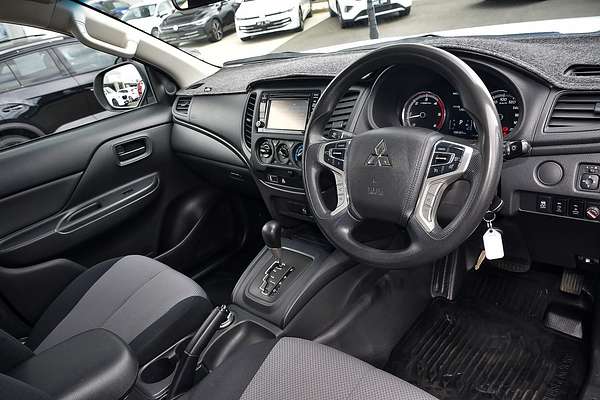 2019 Mitsubishi Triton GLX MR 4X4