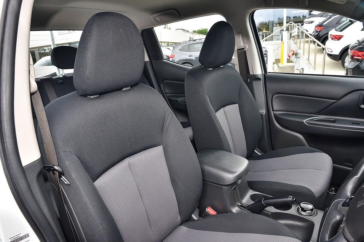 2019 Mitsubishi Triton GLX MR 4X4