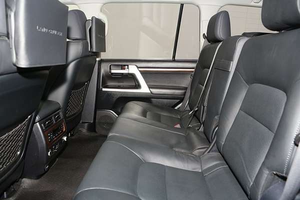 2019 Toyota Landcruiser Sahara VDJ200R