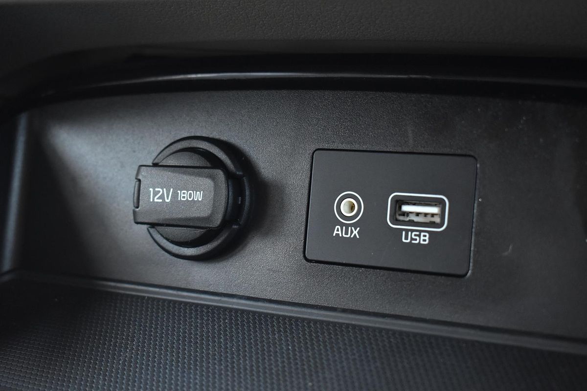 2020 Kia Carnival SLi YP