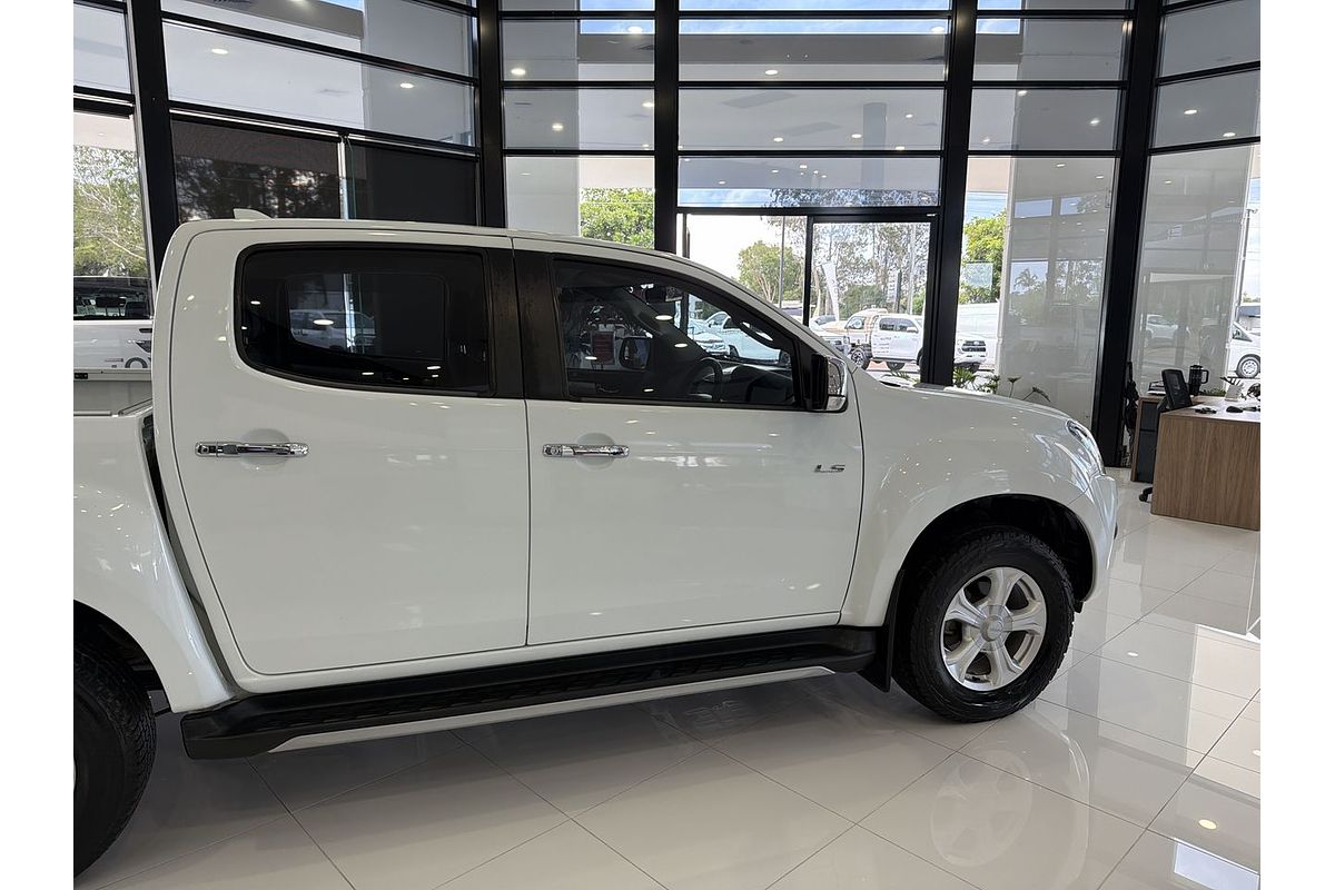 2018 Isuzu MU-X LS-T