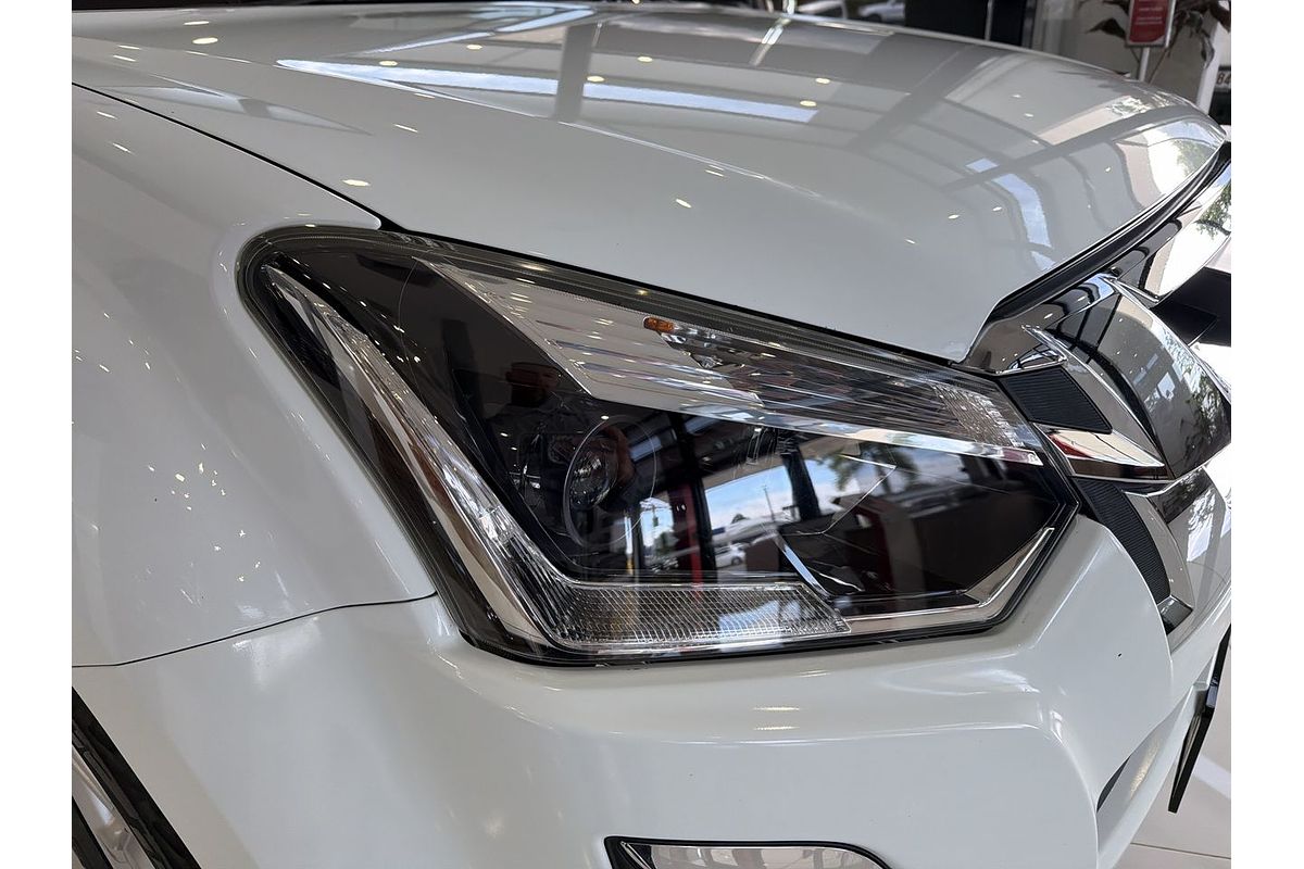 2018 Isuzu MU-X LS-T