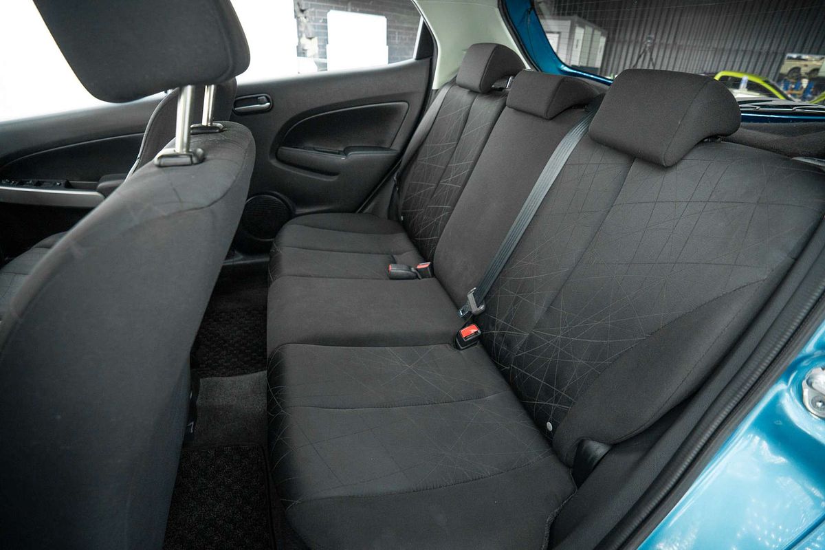 2011 Mazda 2 Neo DE Series 1