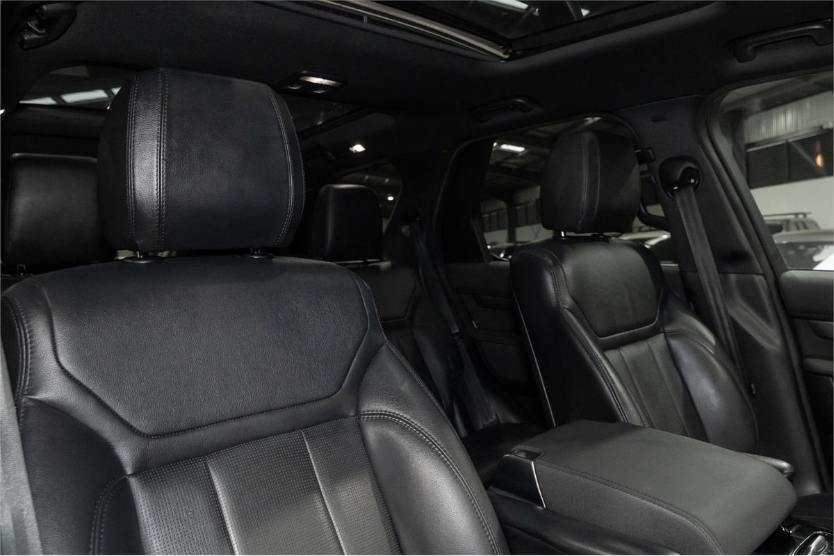 2017 Land Rover Discovery TD6 HSE Series 5