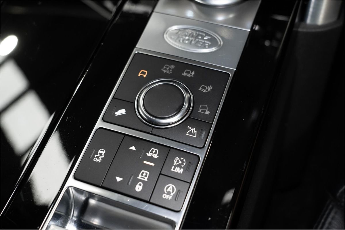 2017 Land Rover Discovery TD6 HSE Series 5