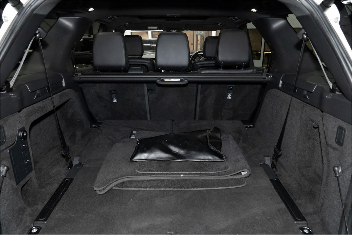 2017 Land Rover Discovery TD6 HSE Series 5