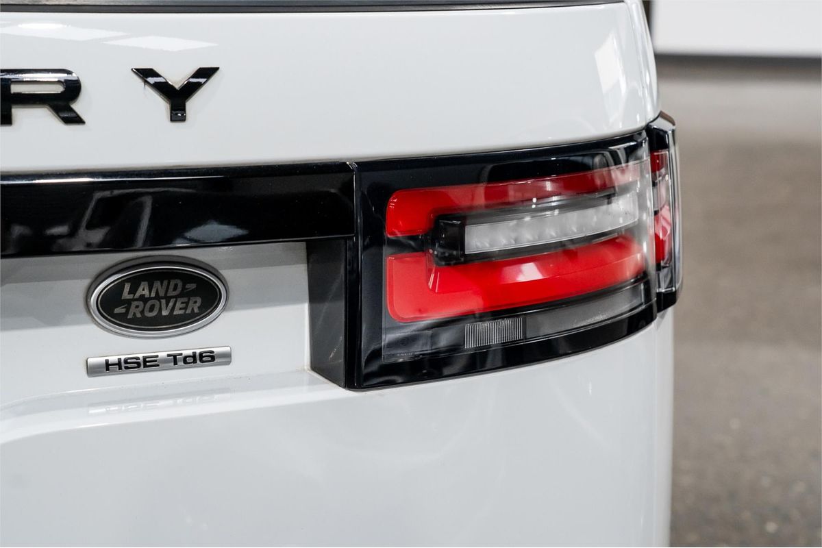 2017 Land Rover Discovery TD6 HSE Series 5