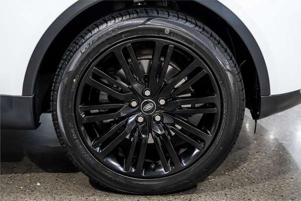 2017 Land Rover Discovery TD6 HSE Series 5