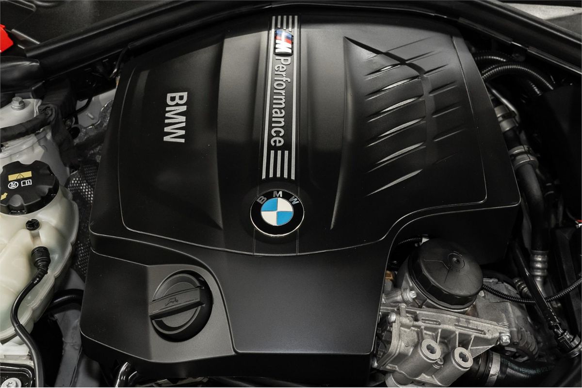 2016 BMW 1 Series M135i F20 LCI