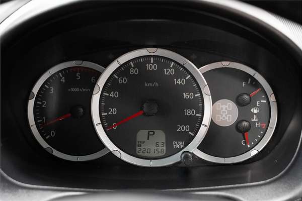 2010 Mitsubishi Triton GLX-R MN 4X4