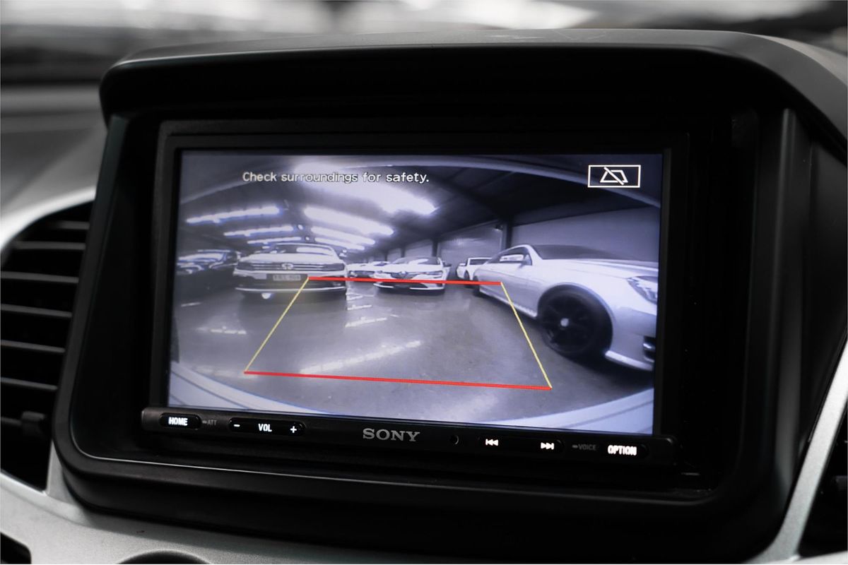 2010 Mitsubishi Triton GLX-R MN 4X4