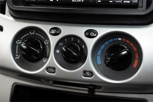 2010 Mitsubishi Triton GLX-R MN 4X4