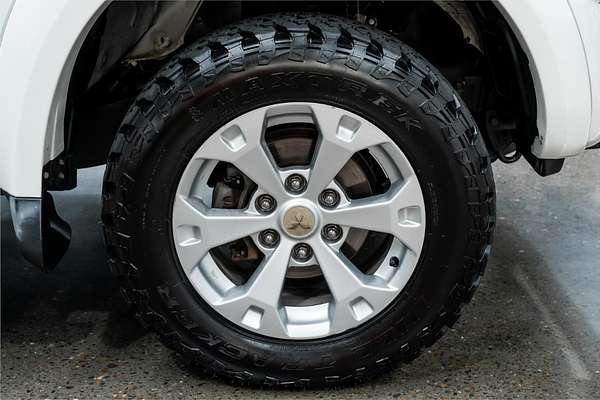 2010 Mitsubishi Triton GLX-R MN 4X4