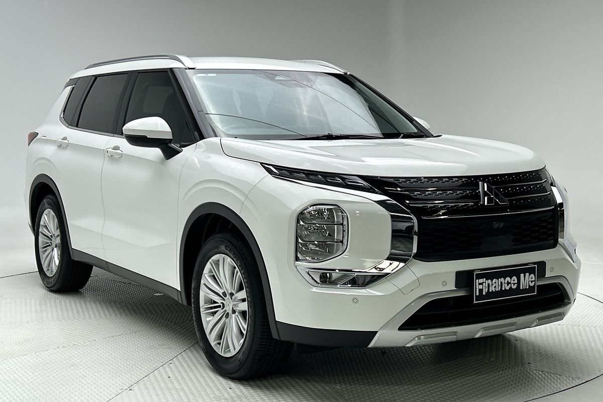 2024 Mitsubishi Outlander LS ZM