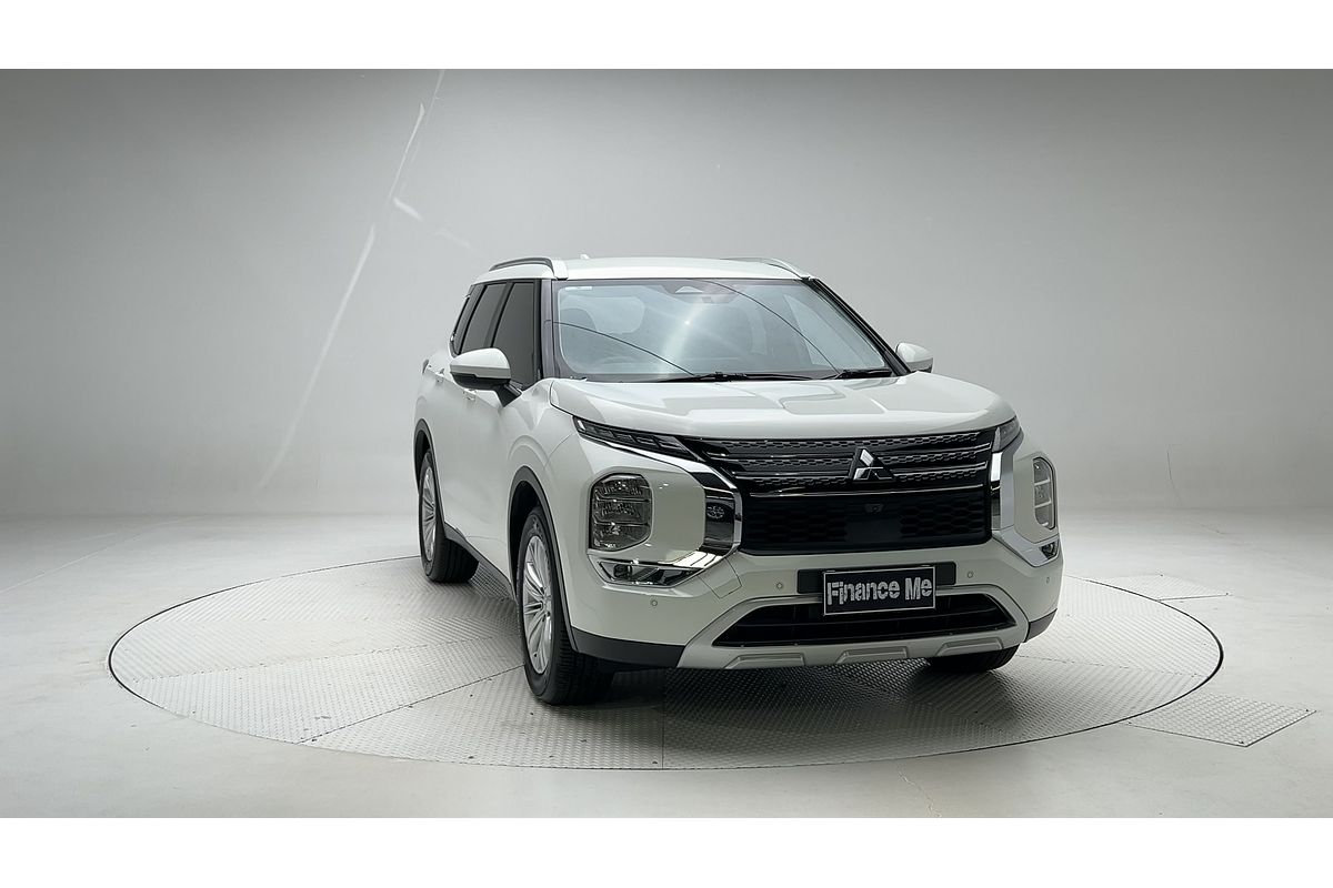 2024 Mitsubishi Outlander LS ZM