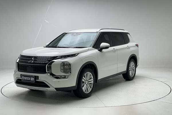 2024 Mitsubishi Outlander LS ZM