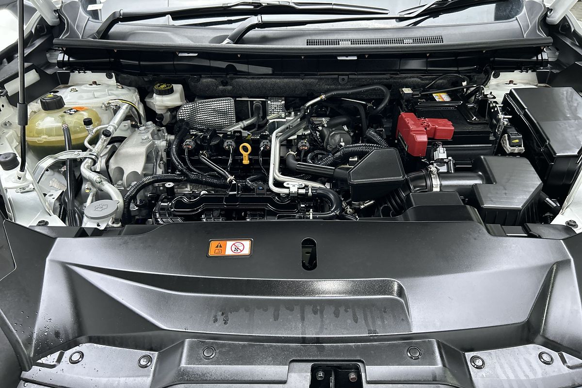 2024 Mitsubishi Outlander LS ZM