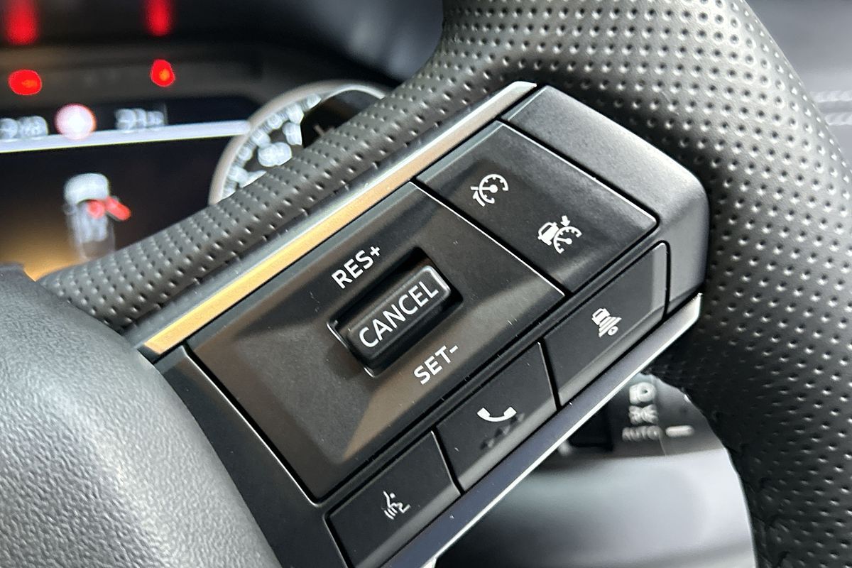 2024 Mitsubishi Outlander LS ZM