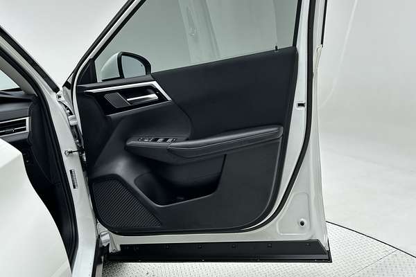 2024 Mitsubishi Outlander LS ZM