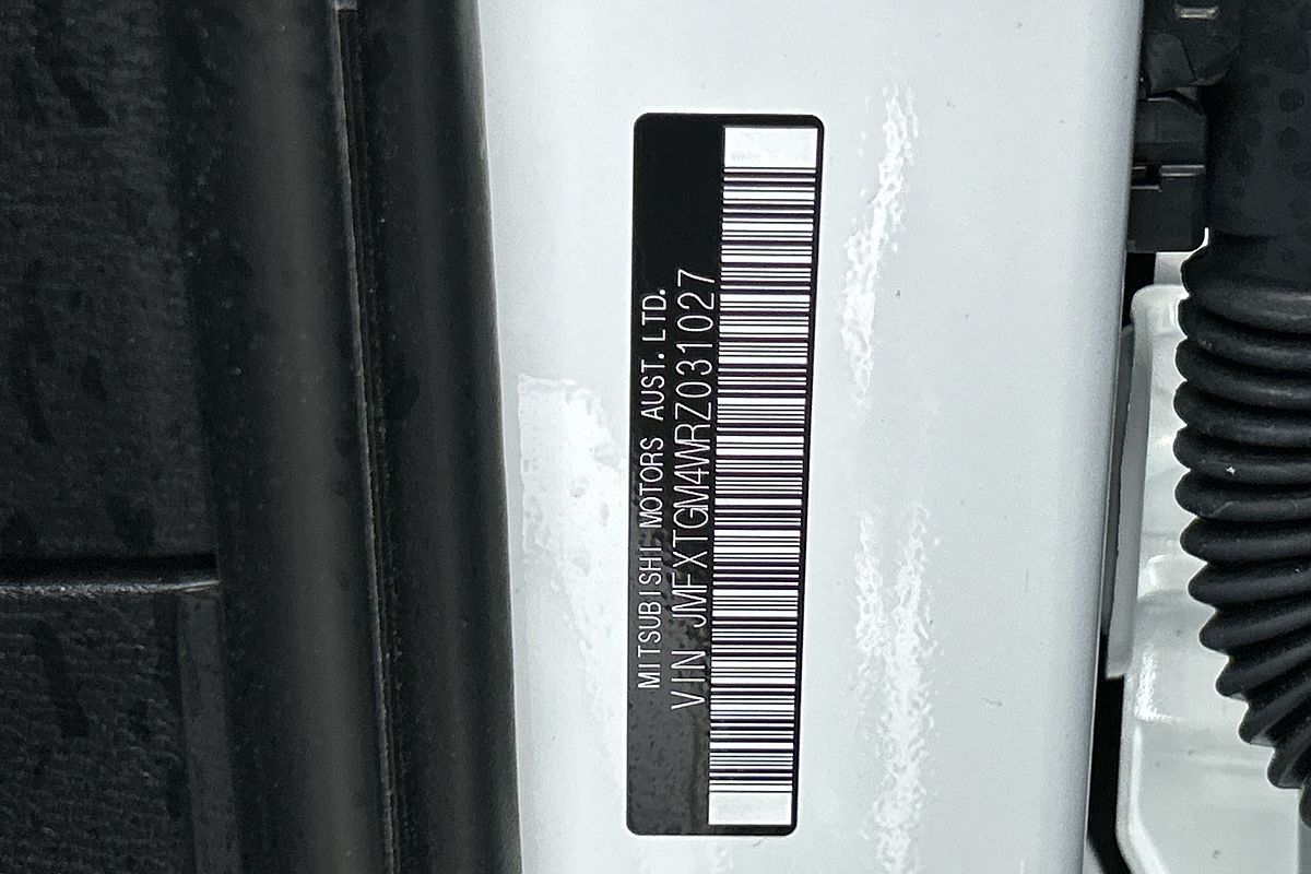 2024 Mitsubishi Outlander LS ZM