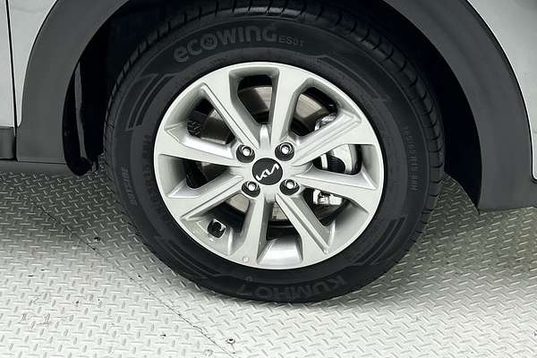 2024 Kia Stonic S YB