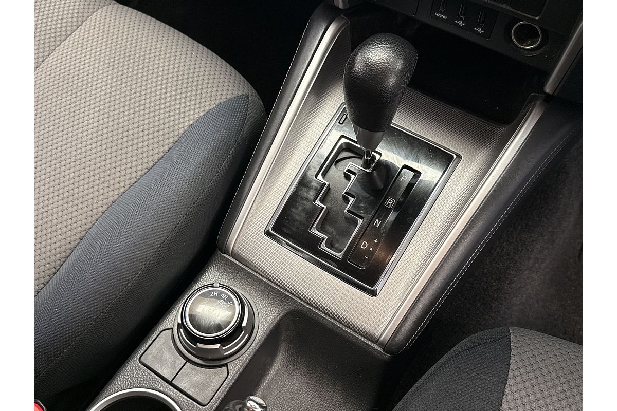 2020 Mitsubishi Triton GLX MR 4X4