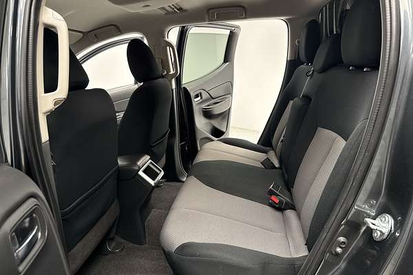 2020 Mitsubishi Triton GLX MR 4X4