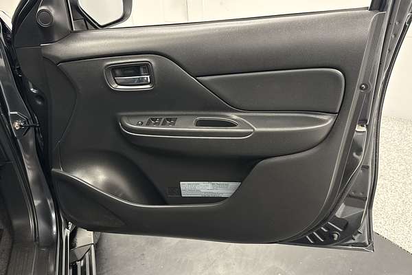 2020 Mitsubishi Triton GLX MR 4X4