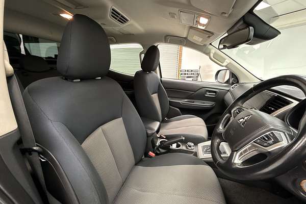 2020 Mitsubishi Triton GLX MR 4X4