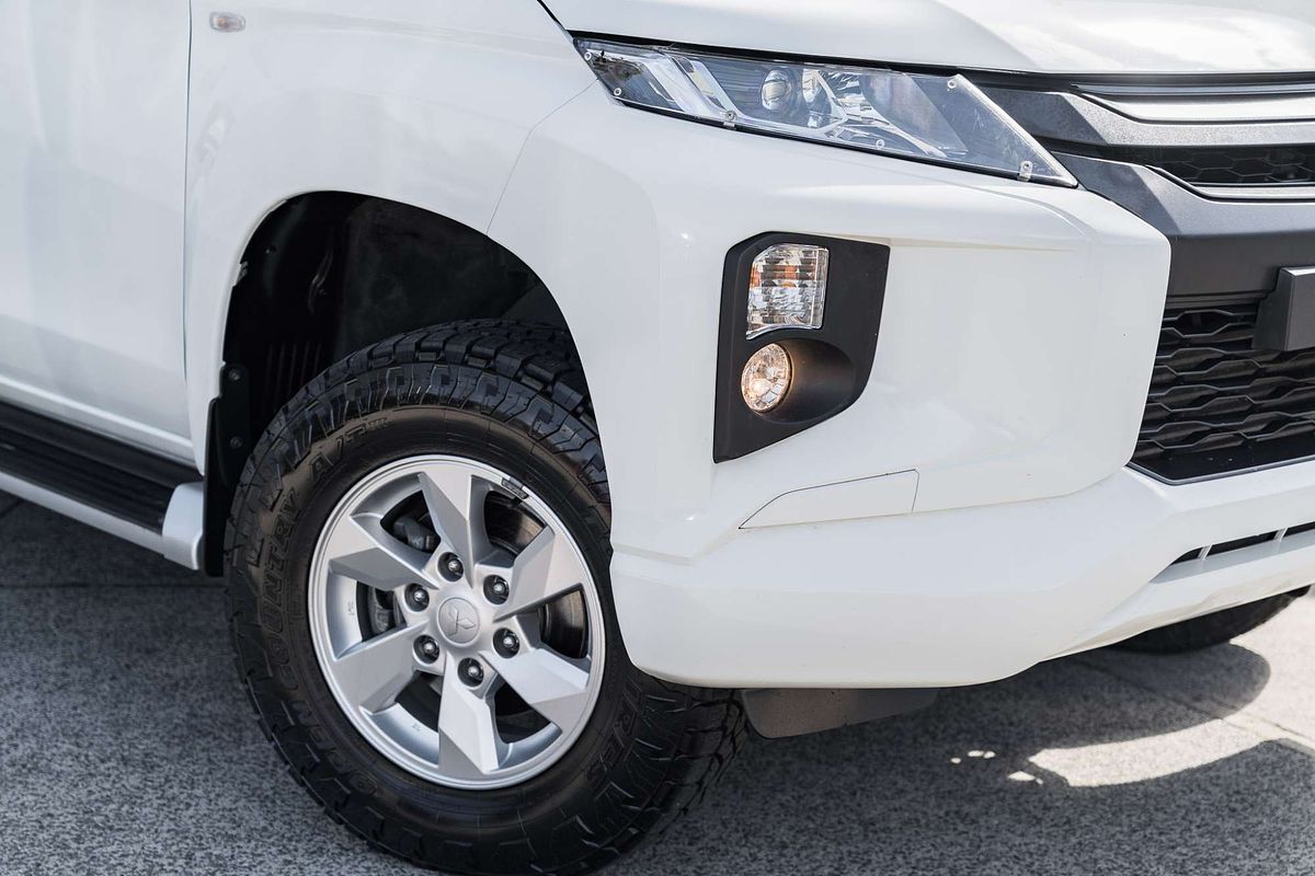 2019 Mitsubishi Triton GLX+ MR 4X4