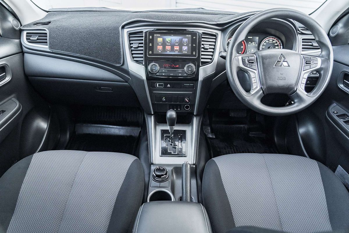 2019 Mitsubishi Triton GLX+ MR 4X4