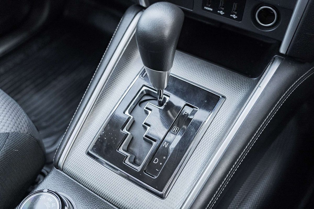 2019 Mitsubishi Triton GLX+ MR 4X4