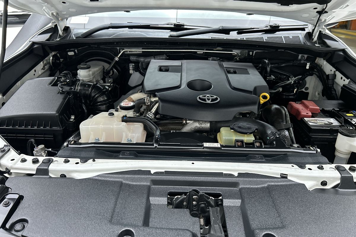 2020 Toyota Hilux SR5 GUN126R 4X4