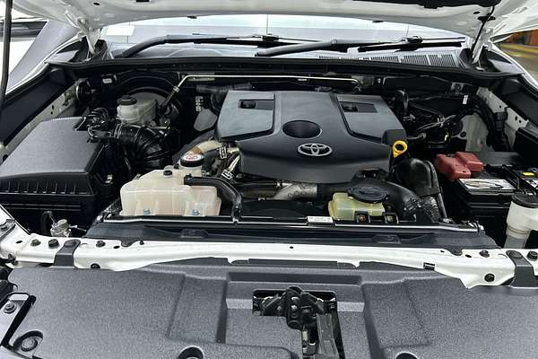 2020 Toyota Hilux SR5 GUN126R 4X4