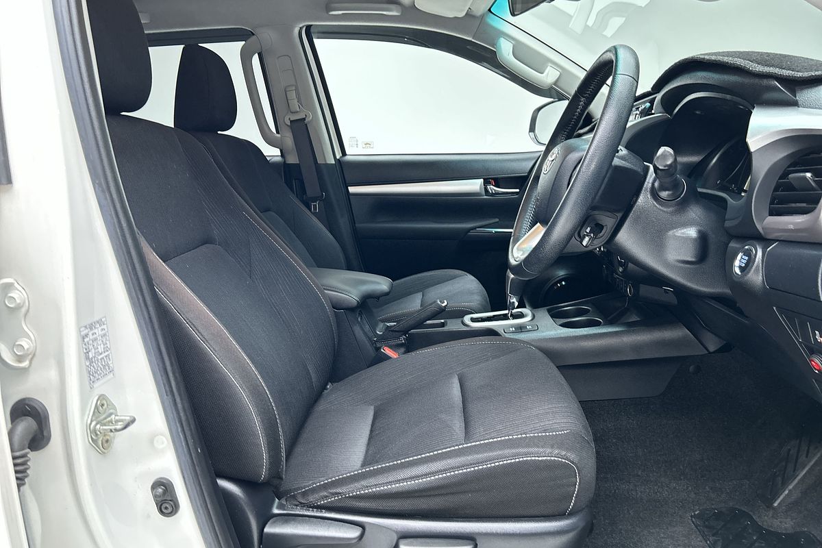 2020 Toyota Hilux SR5 GUN126R 4X4