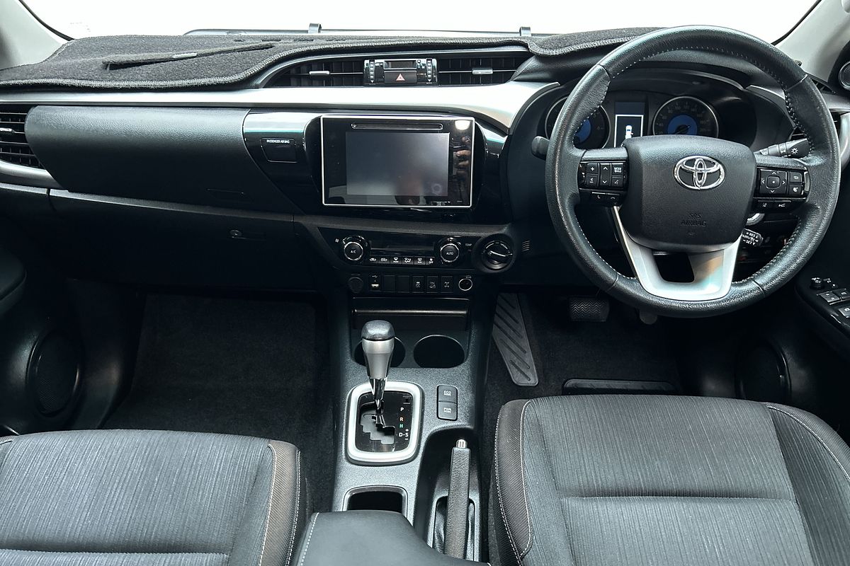 2020 Toyota Hilux SR5 GUN126R 4X4