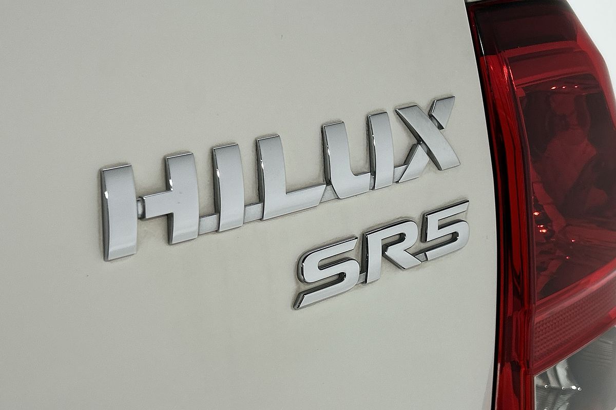2020 Toyota Hilux SR5 GUN126R 4X4