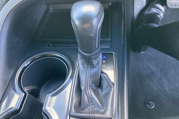 2020 Toyota Camry Ascent Sport AXVH71R