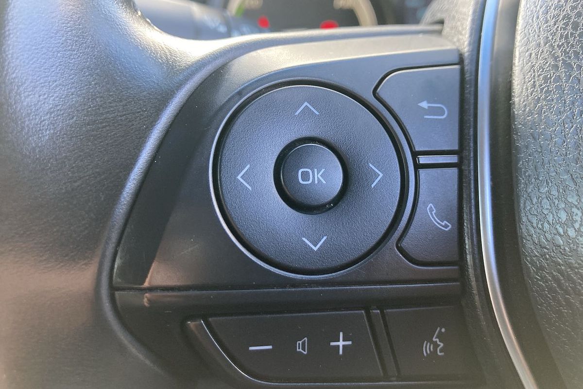 2020 Toyota Camry Ascent Sport AXVH71R