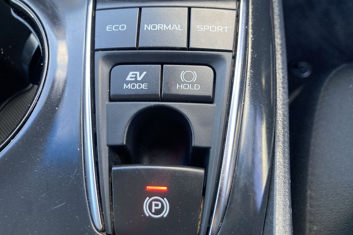 2020 Toyota Camry Ascent Sport AXVH71R