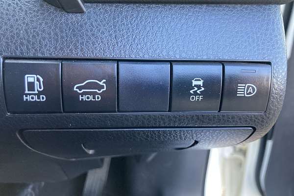 2020 Toyota Camry Ascent Sport AXVH71R