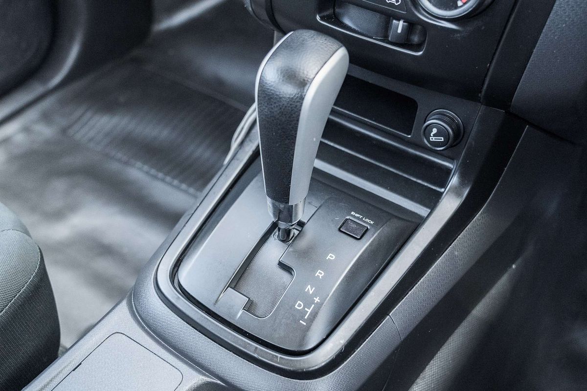 2019 Isuzu D-MAX SX High Ride Rear Wheel Drive