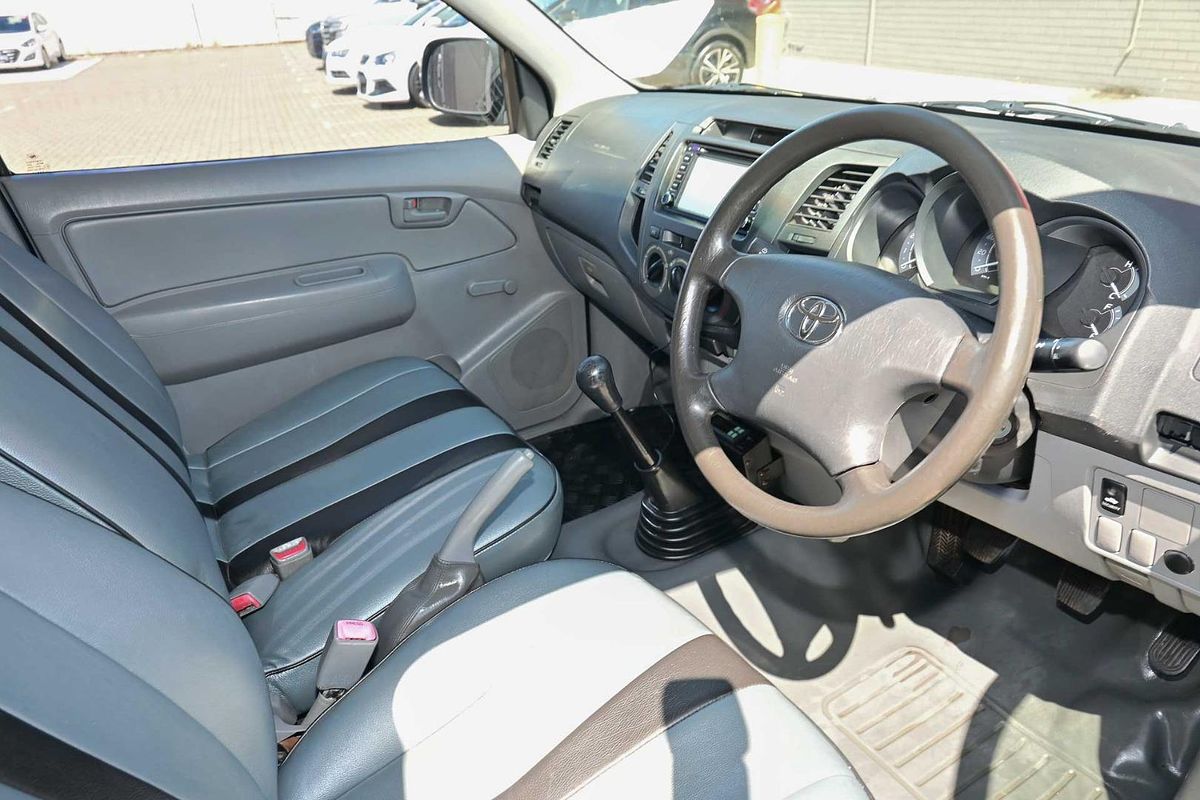 2006 Toyota Hilux Workmate TGN16R Rear Wheel Drive