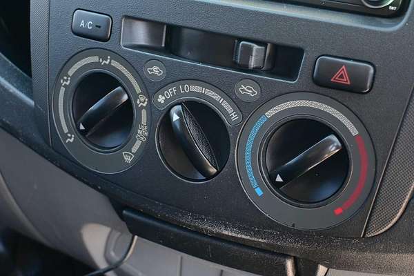 2006 Toyota Hilux Workmate TGN16R Rear Wheel Drive