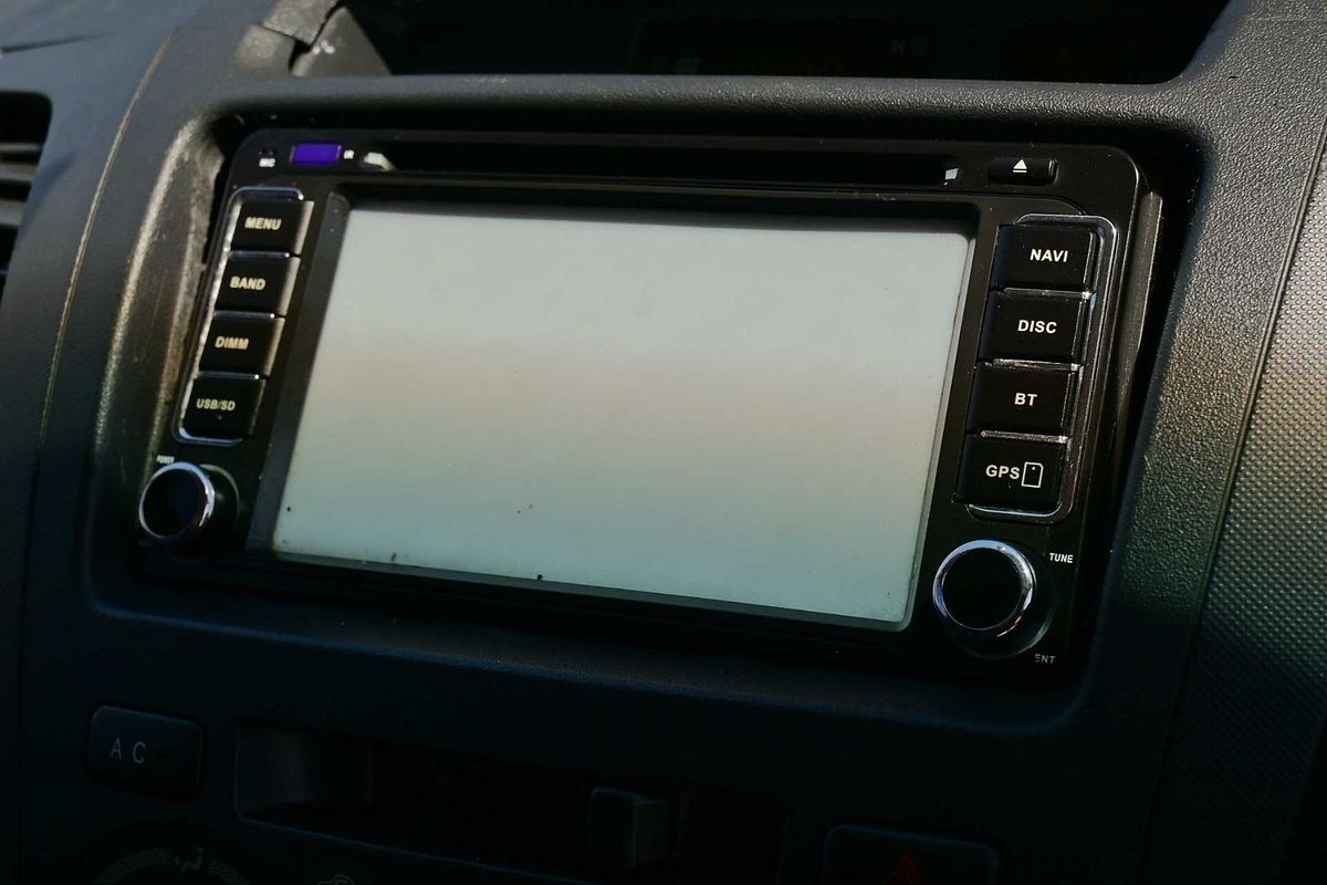 2006 Toyota Hilux Workmate TGN16R Rear Wheel Drive