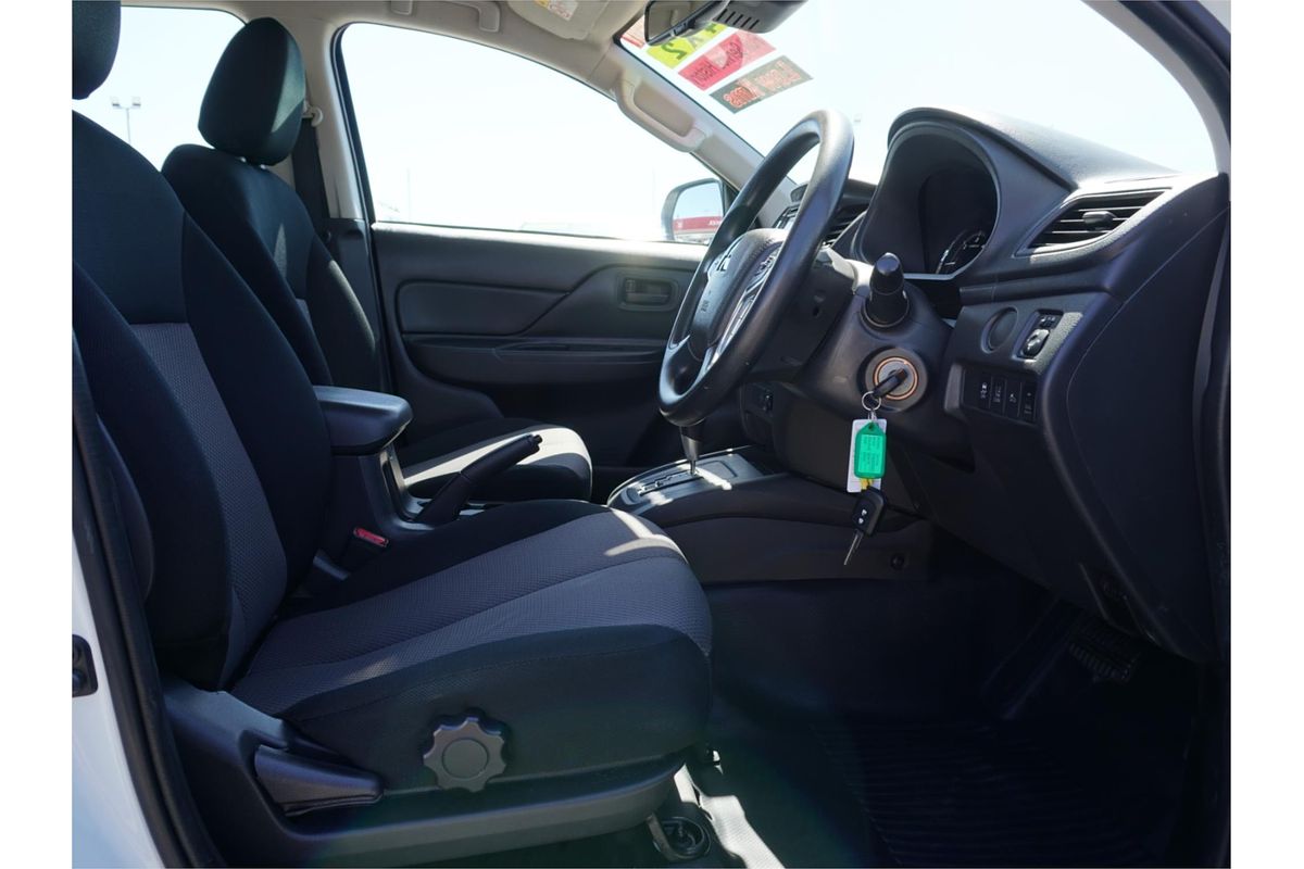 2022 Mitsubishi Triton GLX MR Rear Wheel Drive