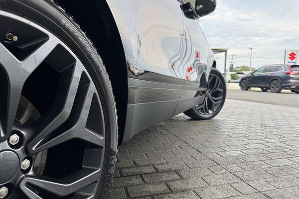 2019 Land Rover Range Rover Velar D240 SE L560