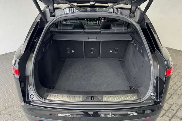 2019 Land Rover Range Rover Velar D240 SE L560