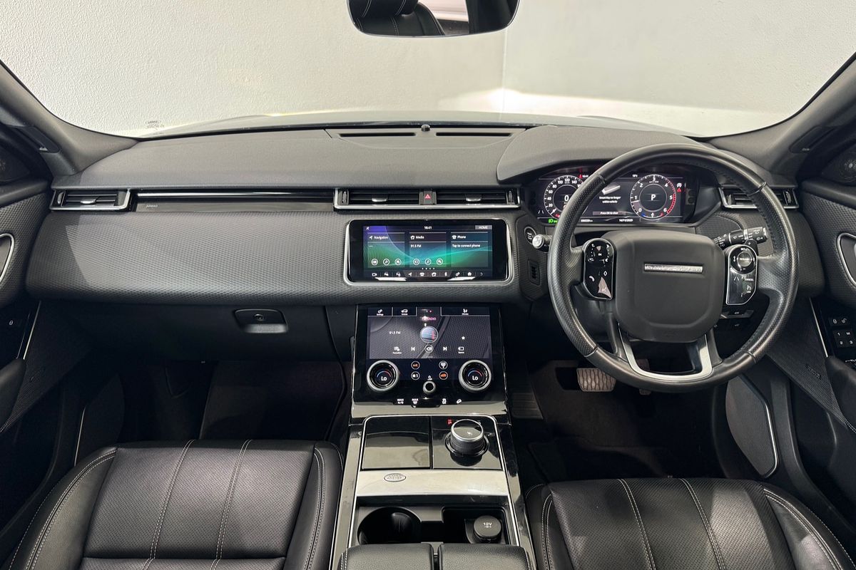 2019 Land Rover Range Rover Velar D240 SE L560