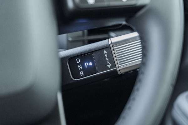 2025 Hyundai Santa Fe Hybrid Calligraphy MX5.V2